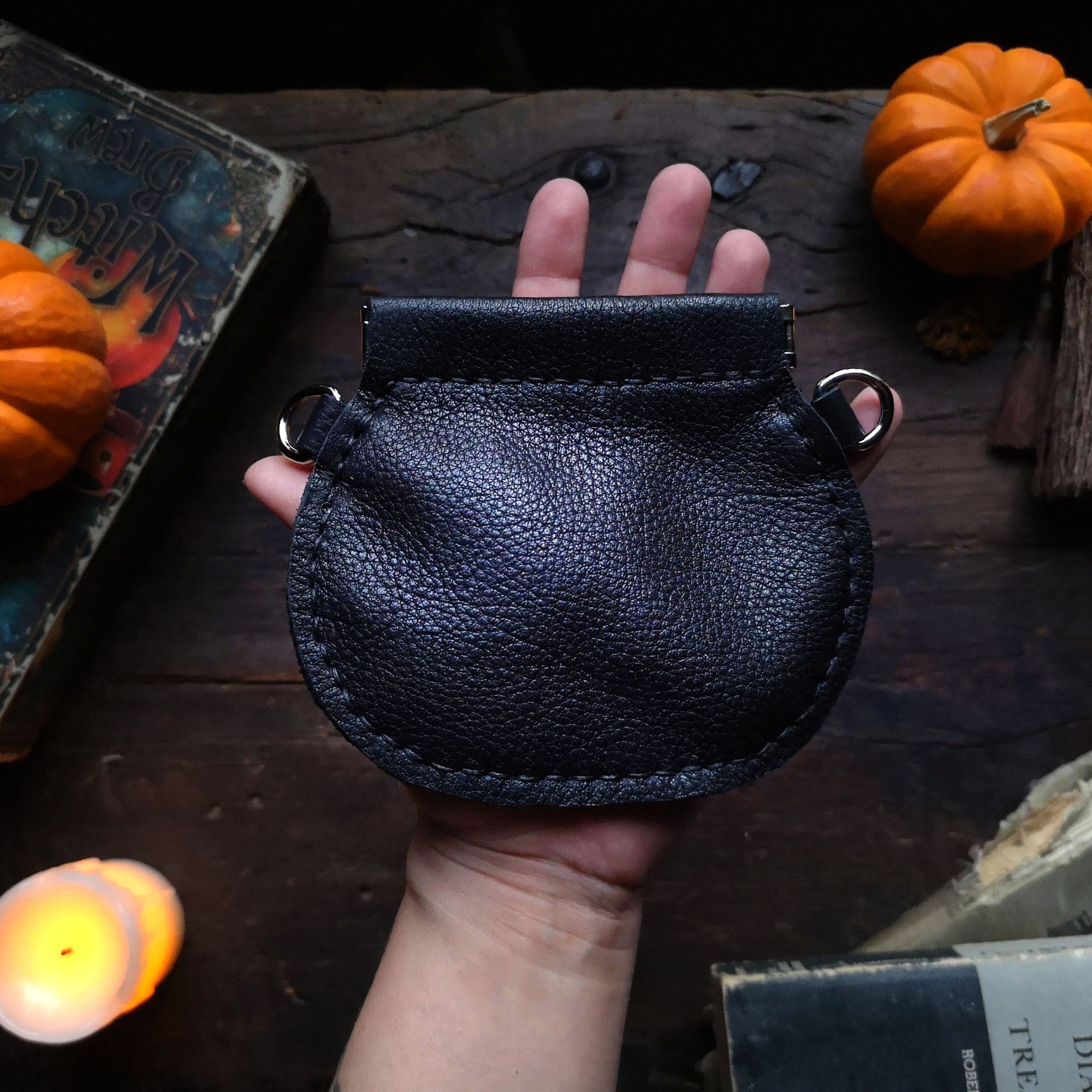 leather small pouch