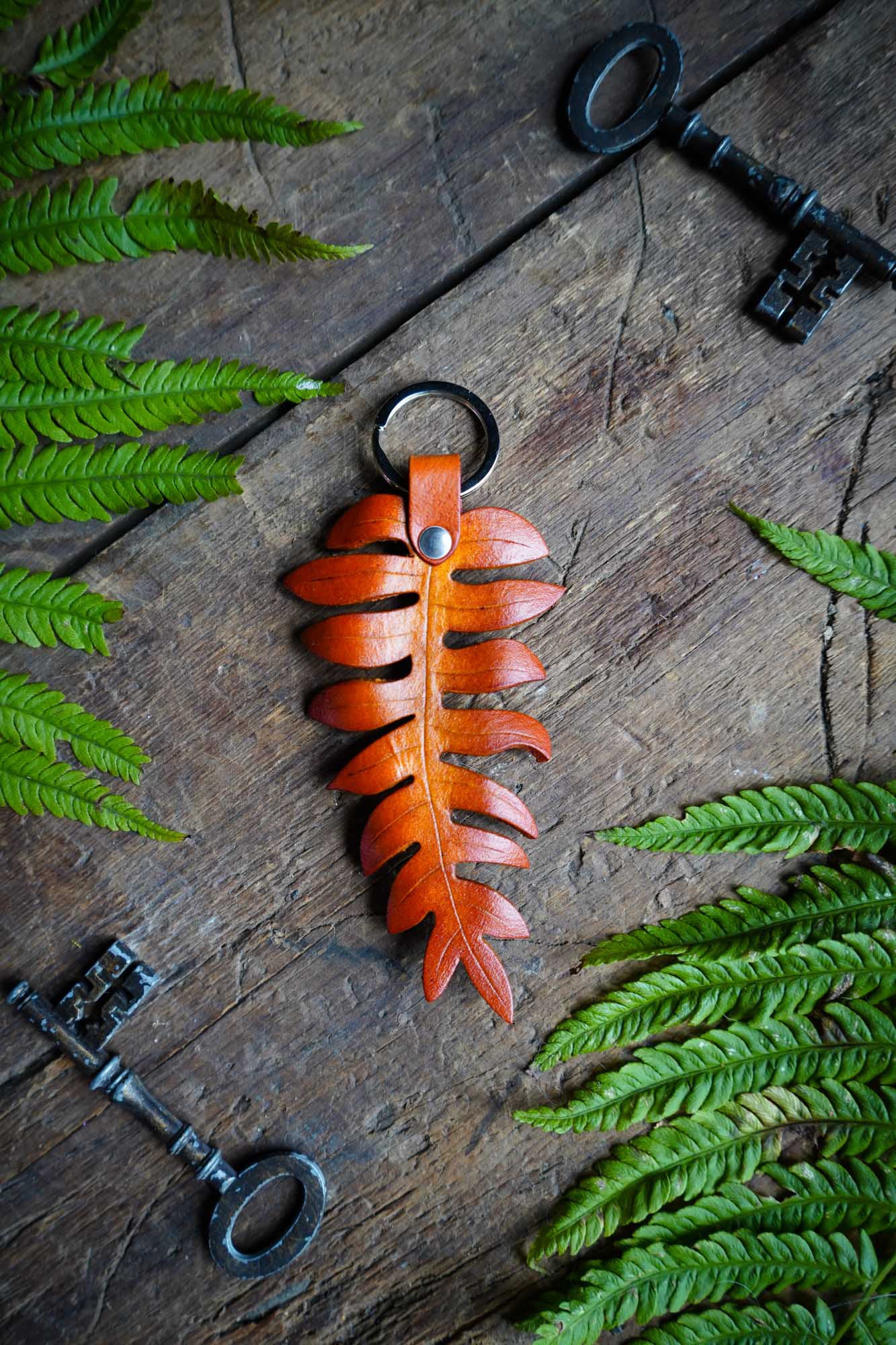 Fall Keychains Adult Fall Color Fern Leather Keychain - Made In Canada - Hammerthreads