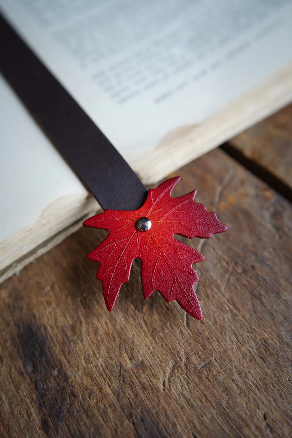 Personalized Sugar Maple Leather Leaf Bookmark - Made In Canada ...