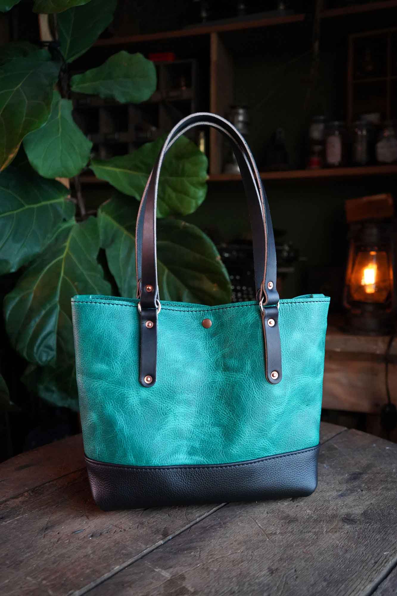 Everyday Leather Tote - Lagoon