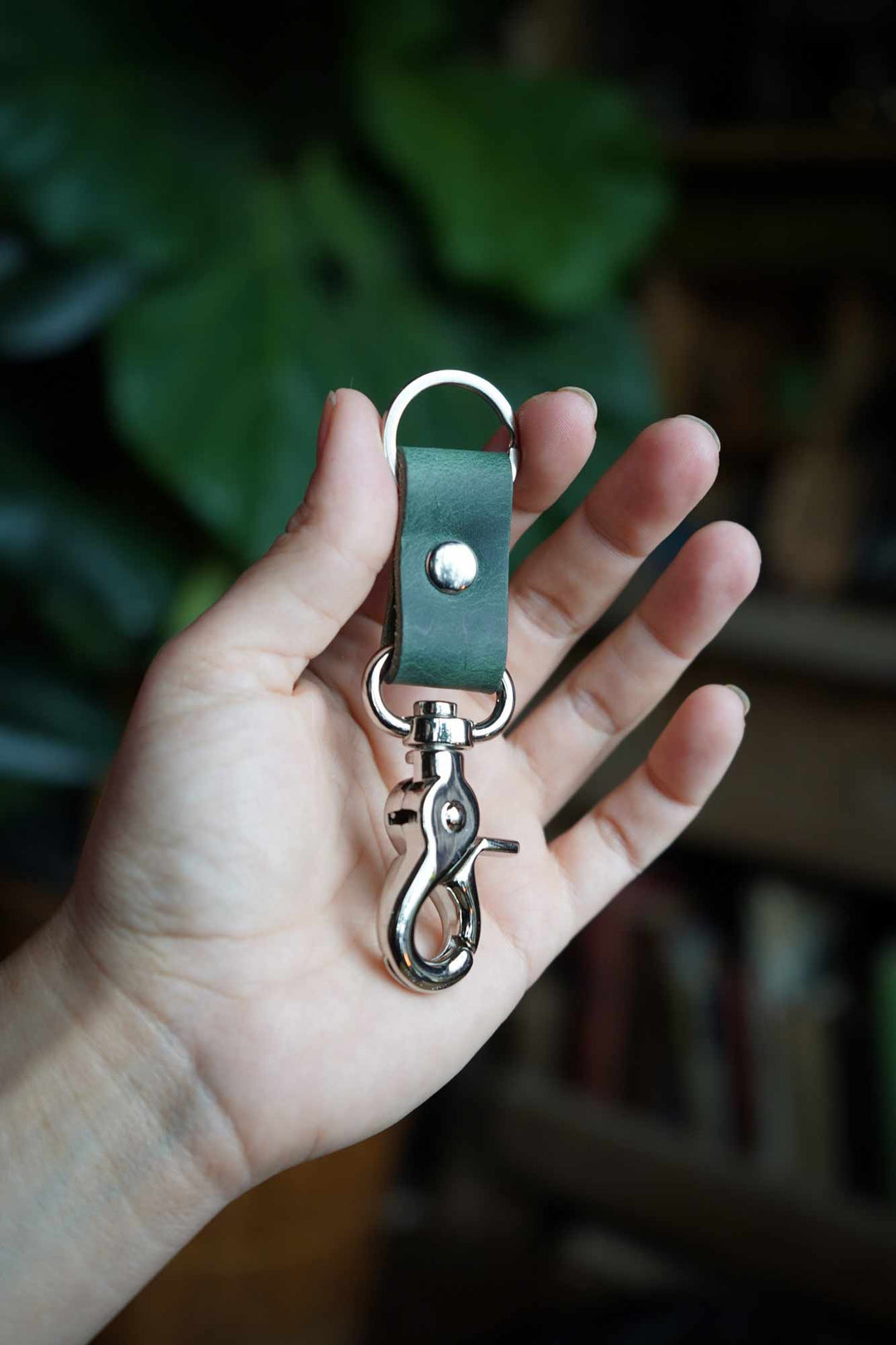 Latch - Leather Keychain - Made In Canada - Hammerthreads